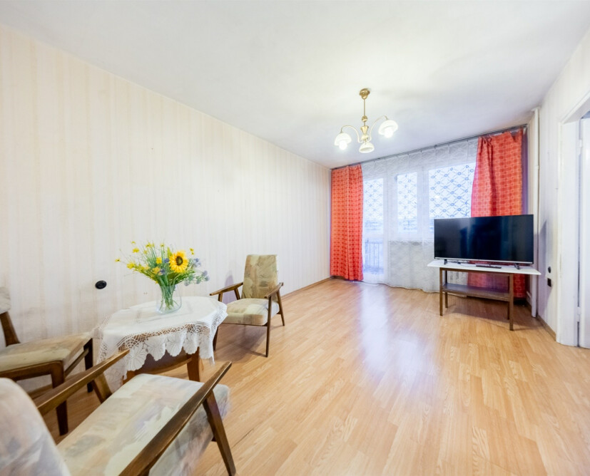 Mieszkanie do własnej aranżacji o pow. 60 m2 w centrum Piły, 2 piętro , balkon, słoneczne - 2