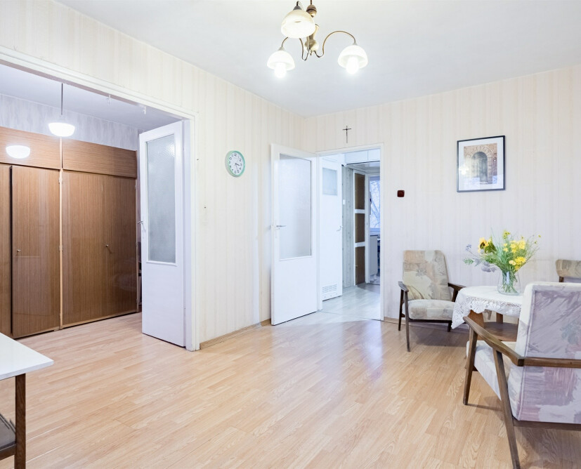 Mieszkanie do własnej aranżacji o pow. 60 m2 w centrum Piły, 2 piętro , balkon, słoneczne - 1