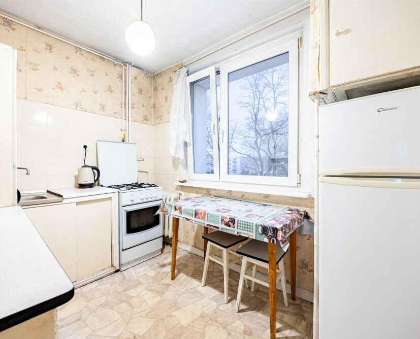 Mieszkanie do własnej aranżacji o pow. 60 m2 w centrum Piły, 2 piętro , balkon, słoneczne - 9