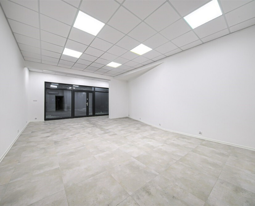 Lokal do wynajęcia 52,79 m² – Piła, Targowisko Miejskie, centrum handlu

 - 2