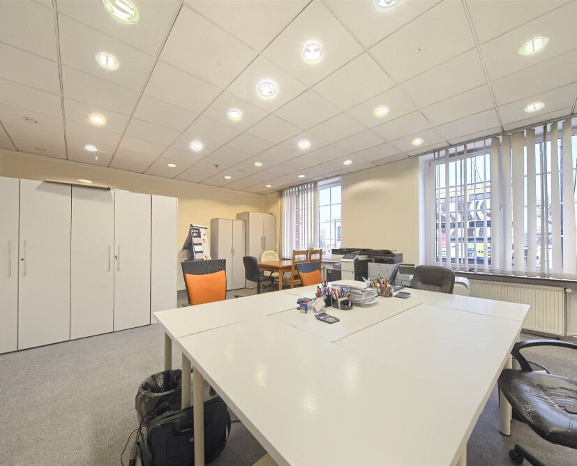 Lokal biurowy na wynajem Piła – ul. Śródmiejska, 43 m², centrum, budynek z windą - 2