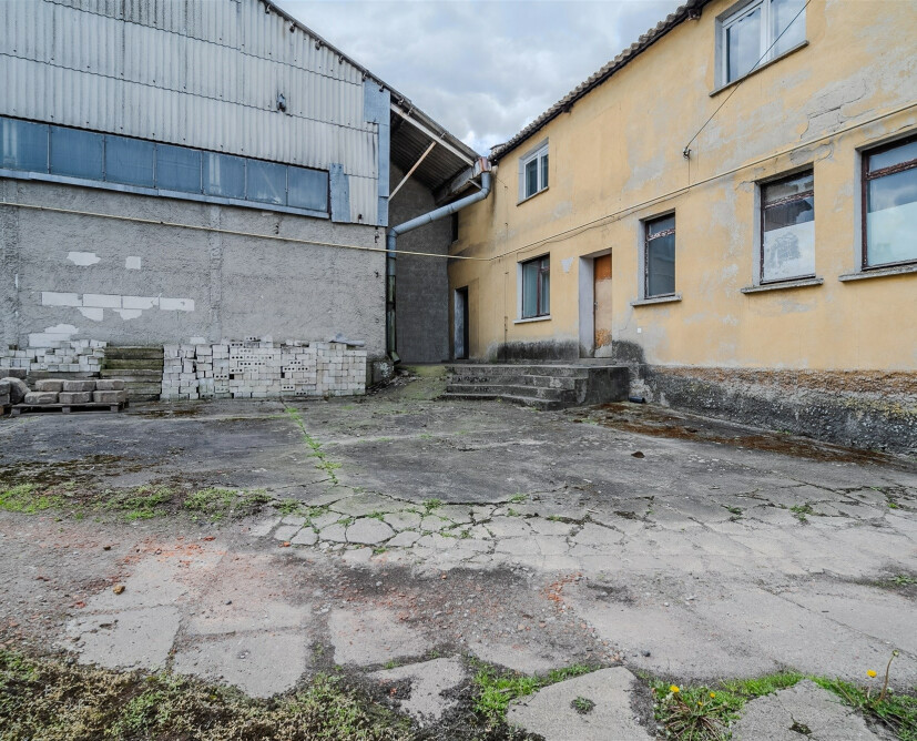 Biurowiec - 25