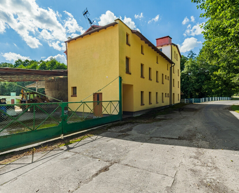Sprzedaż obiektu w Czapli. duża działak + Małą Elektrownia wodna - 9