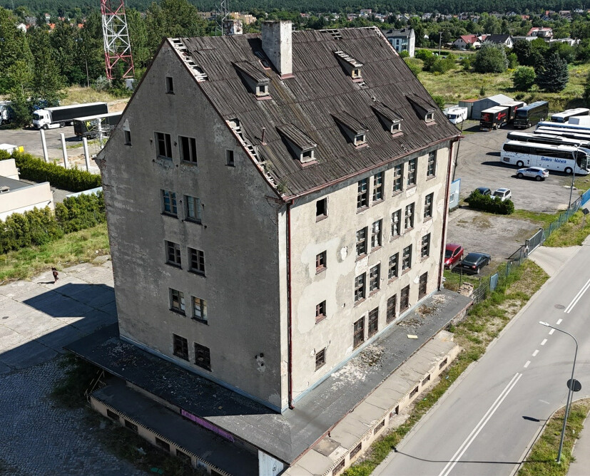 Biurowiec - 13