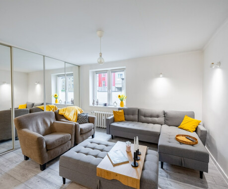 Na sprzedaż duże mieszkanie 2-pokojowe z balkonem w Pile, Śródmieściu - 2