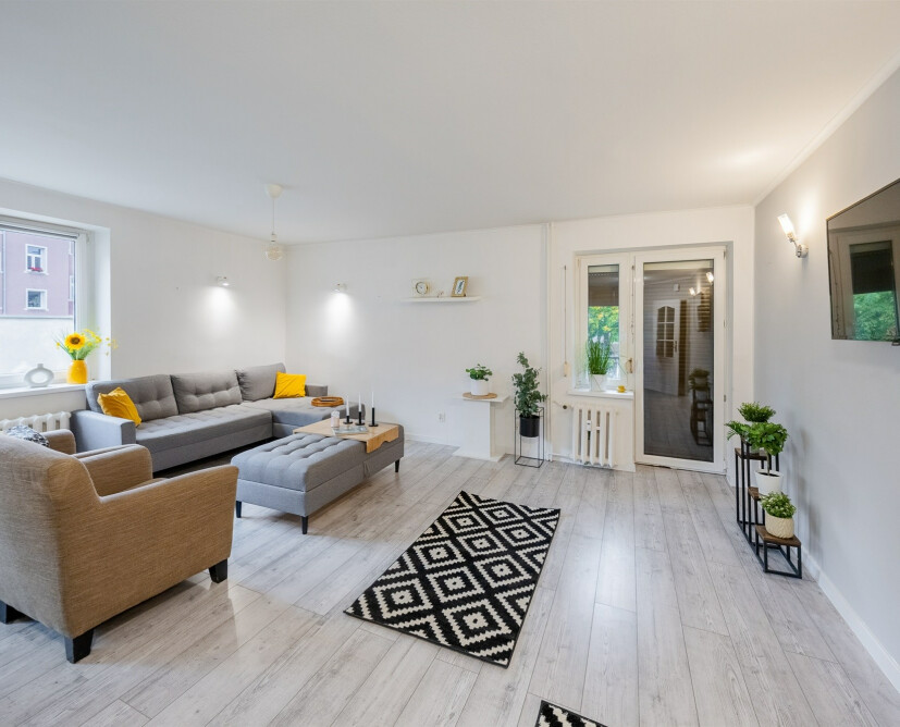 Na sprzedaż duże mieszkanie 2-pokojowe z balkonem w Pile, Śródmieściu - 4