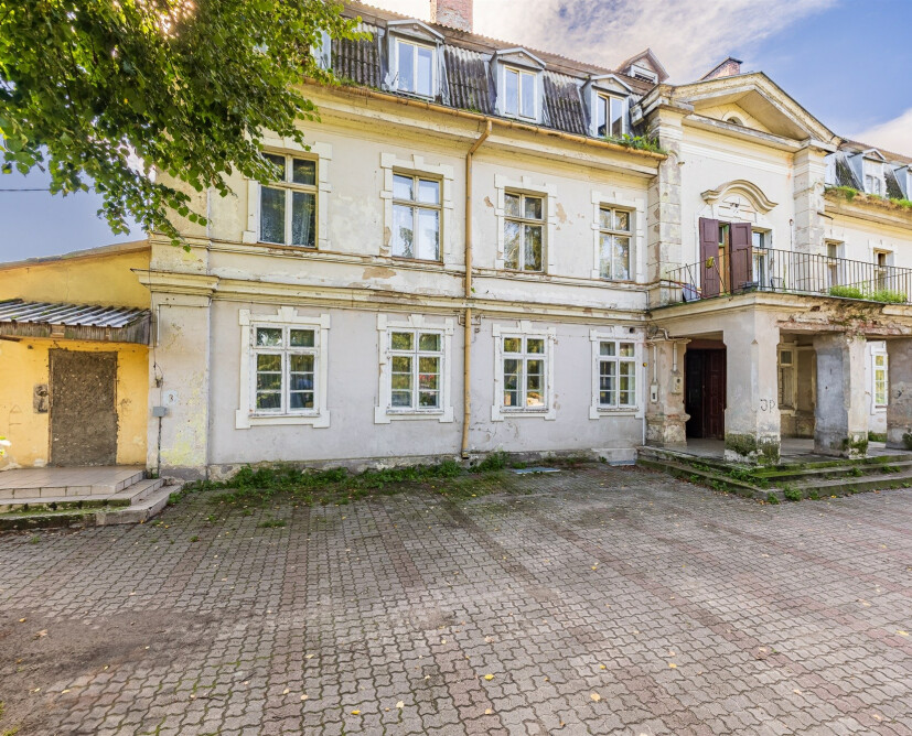 Zabytkowy pałac w Nowinach koło Dzierzgonia na sprzedaż. - 3