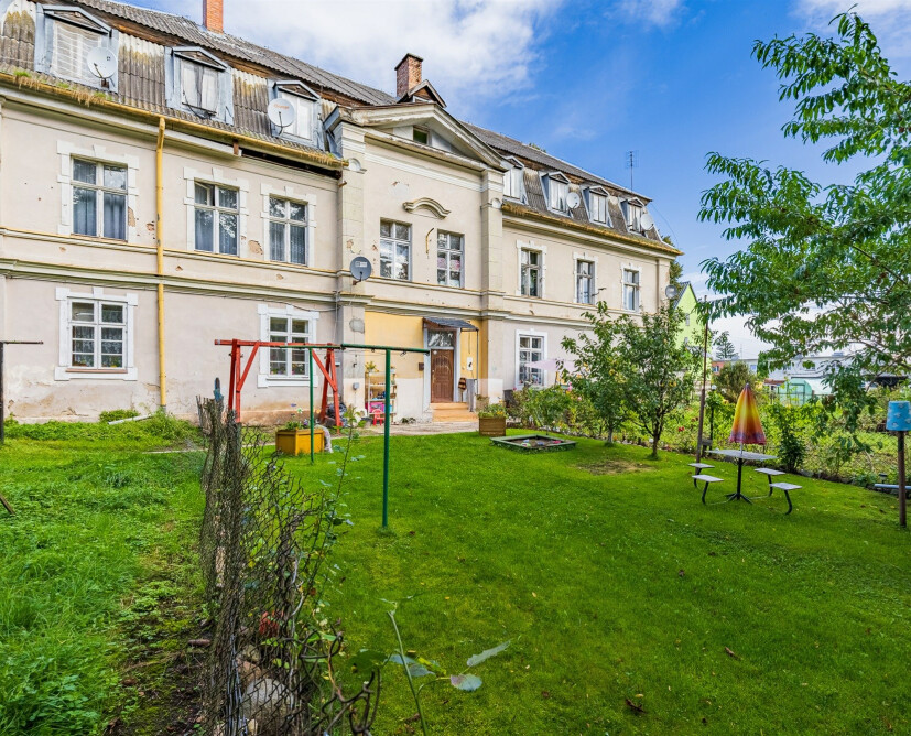 Zabytkowy pałac w Nowinach koło Dzierzgonia na sprzedaż. - 16