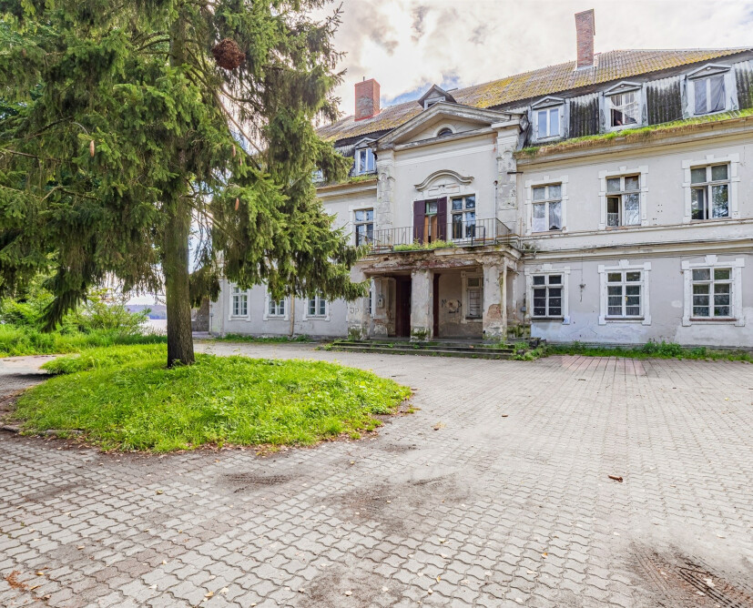 Zabytkowy pałac w Nowinach koło Dzierzgonia na sprzedaż. - 22