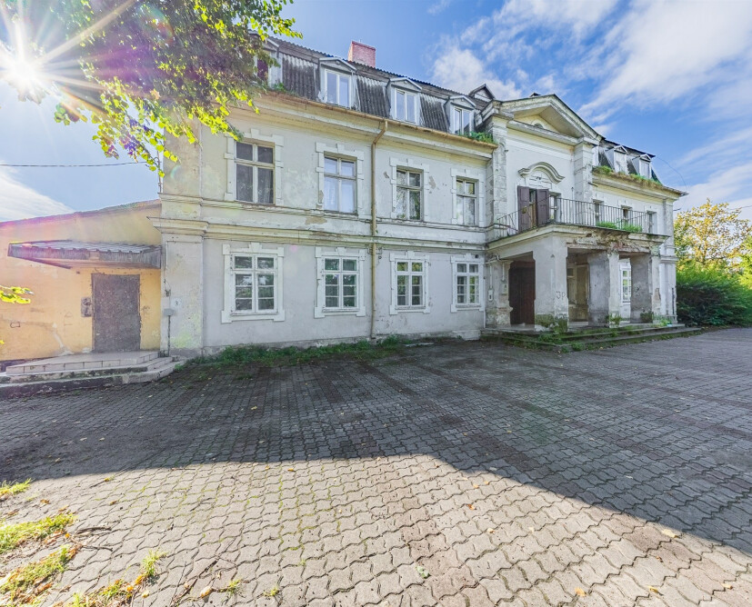 Zabytkowy pałac w Nowinach koło Dzierzgonia na sprzedaż. - 27