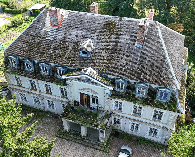 Zabytkowy pałac w Nowinach koło Dzierzgonia na sprzedaż. - 40