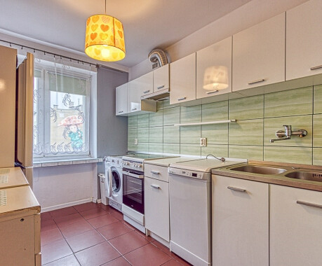 Na wynajem mieszkanie - kawalerka w Centrum Piły, umeblowana z balkonem i piwnicą<br />
&nbsp; - 4