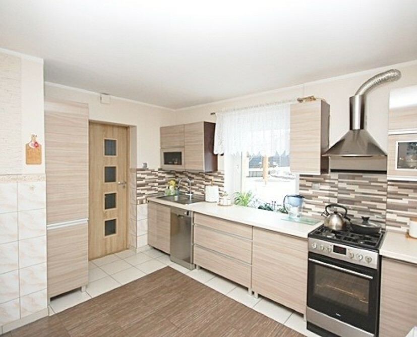 Klimatyczne siedlisko w Samborsku, 3 pokoje, ogród - 2