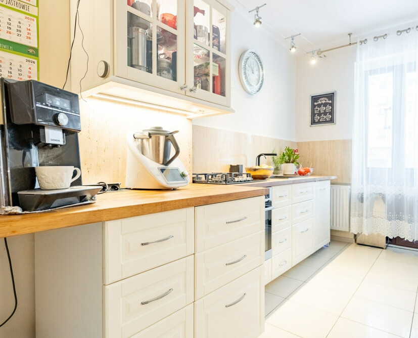 Unikalne mieszkanie blisko 90mkw Pile z 2 garażami i ogrodem – Okazja! - 25