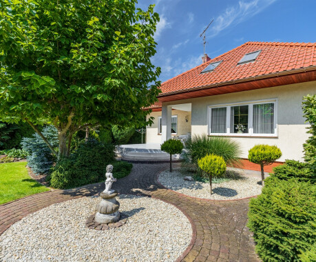 Na sprzedaż dom wolnostojący z garażem w Dolaszewie. - 2