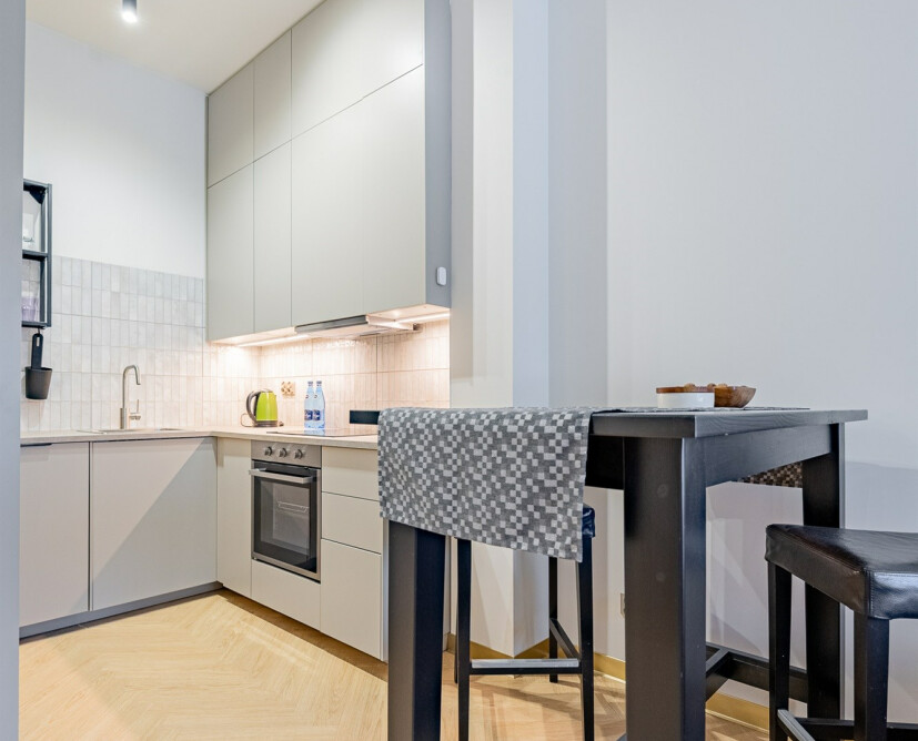 Na wynajem 2 pokojowy apartament z ogródkiem i miejscem postojowym. - 3