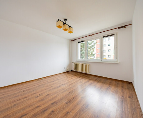 Mieszkanie57,10 m2 na sprzedaż, 3 pokje, paerter, Ujście  - 1