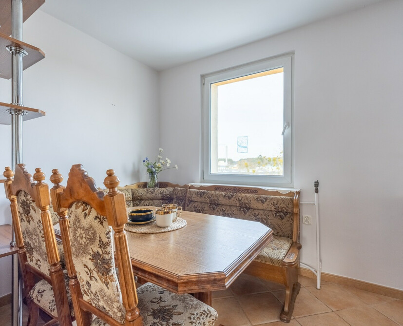 Słoneczne, dwustronne mieszkanie 46,9 m² z balkonem i ciepłą kuchnią. Gotowe do zamieszkania, po termomodernizacji. Komfort, światło i wygoda na co dzień. - 4