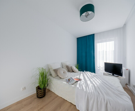 Na sprzedaż 2 pokojowe mieszkanie z dużym balkonem i miejscem postojowym w Pile- Zielona Dolina.