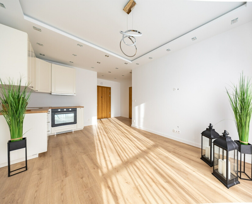 Na sprzedaż 2 pokojowe mieszkanie z dużym balkonem i miejscem postojowym w Pile- Zielona Dolina. - 1