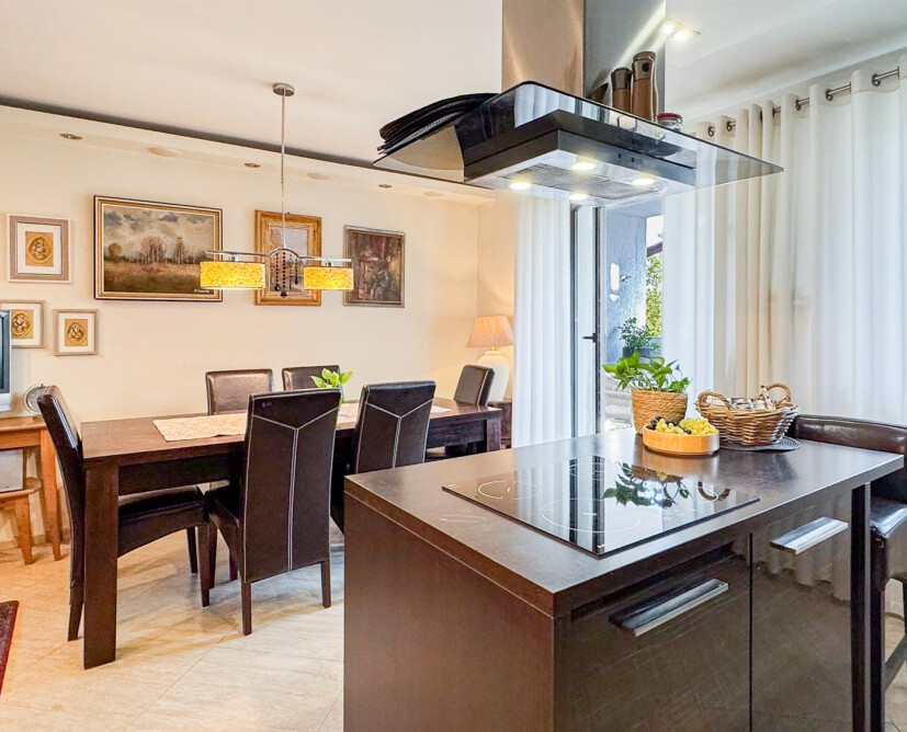 Na sprzedaż 4 pokojowe mieszkanie z dużym balkonem w Pile. - 2