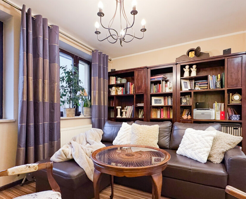 Na sprzedaż 4 pokojowe mieszkanie z dużym balkonem w Pile. - 7