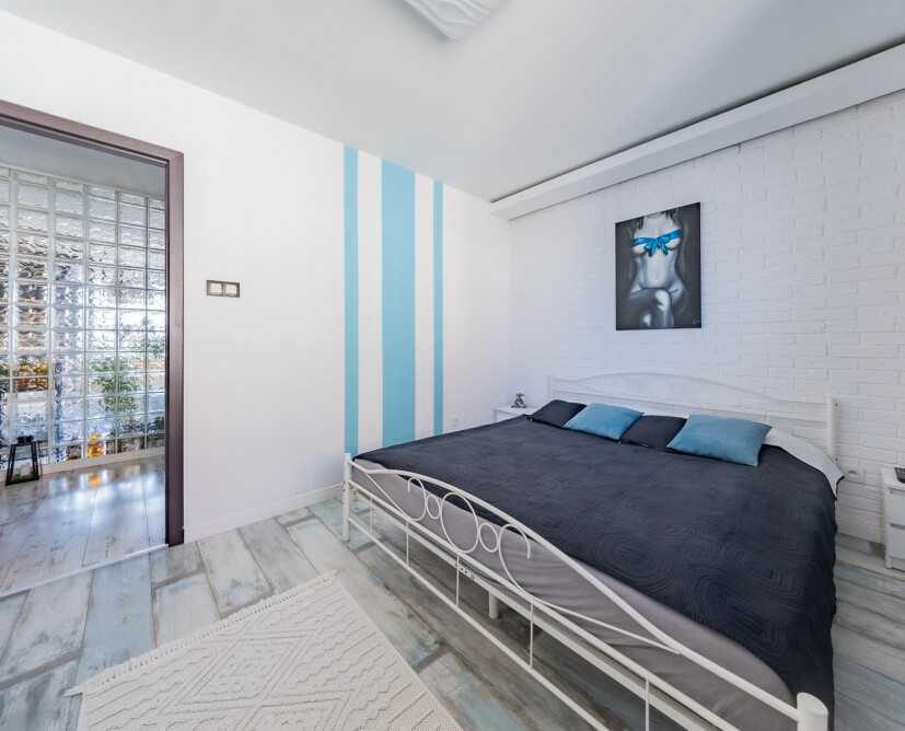 Mieszkanie dla rodziny 73 m, po kapitalnym remoncie, klimatyzacja, pełne umeblowanie - 10