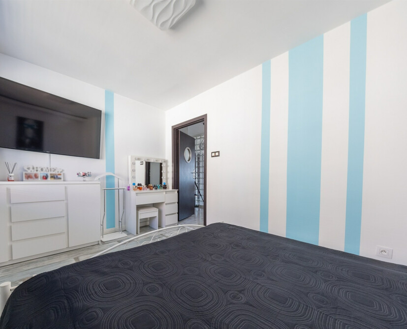 Mieszkanie dla rodziny 73 m, po kapitalnym remoncie, klimatyzacja, pełne umeblowanie - 11