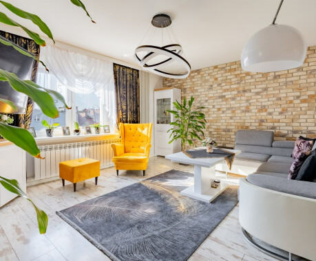 Mieszkanie dla rodziny 73 m, po kapitalnym remoncie, klimatyzacja, pełne umeblowanie