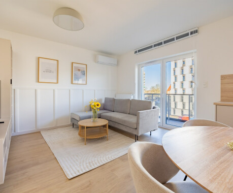 Mieszkanie na wynajem, 3 pokoje, balkon - 1