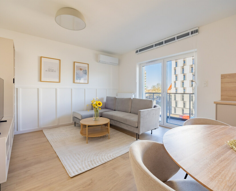 Mieszkanie na wynajem, 3 pokoje, balkon - 1