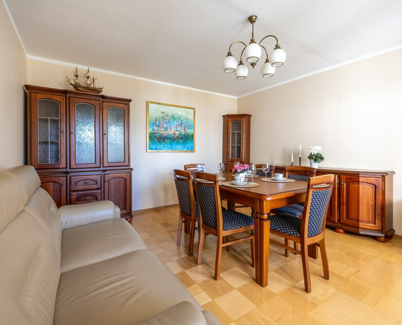 Na sprzedaż 3 pokojowe mieszkanie na parterze z balkonem w Pile. - 1