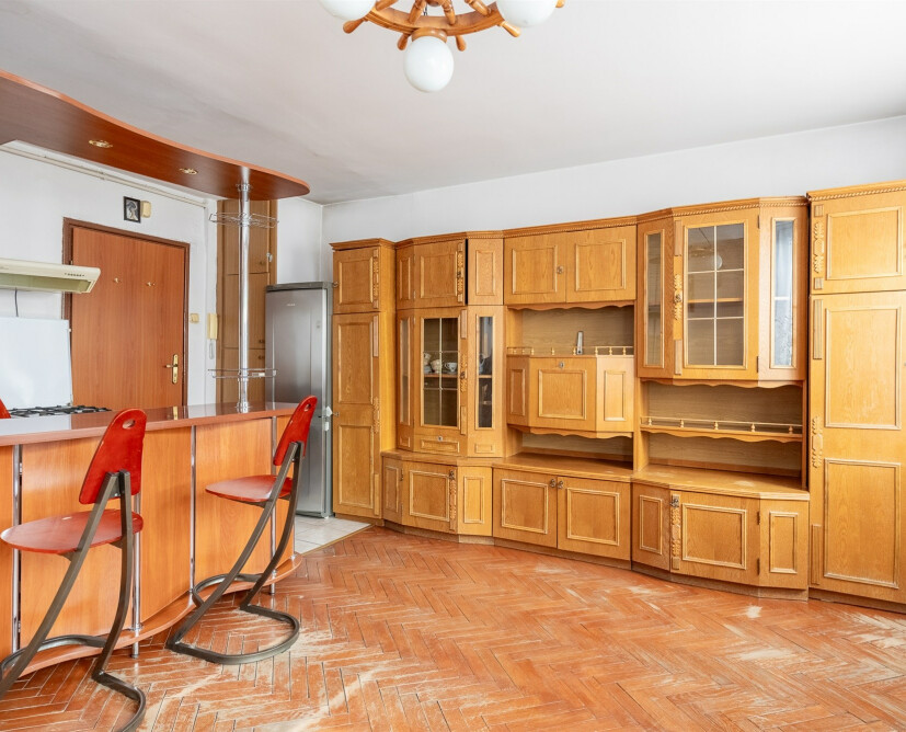 Kawalerka 26m2 w centrum, Parter, Do remontu, Niskie opłaty, Piwnica - 2