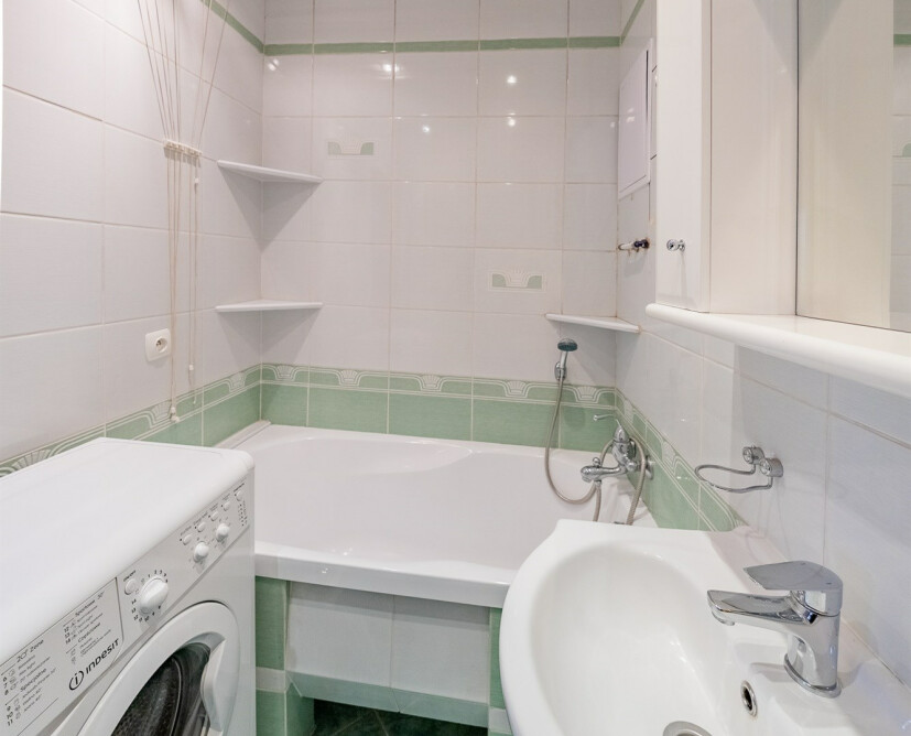 Kawalerka 26m2 w centrum, Parter, Do remontu, Niskie opłaty, Piwnica - 10