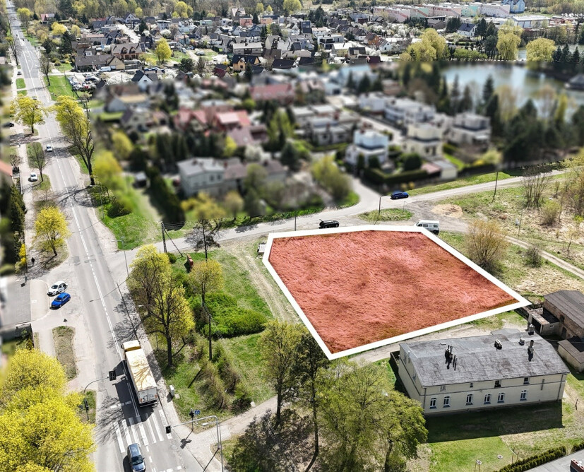 Na sprzedaż działka mieszkaniowo- usługowa w Pile.  - 3