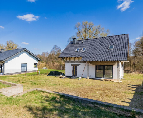 Dom w stanie surowym zamkniętym, Stara Łubianka, działka 1252 m2, projekt ARCHON