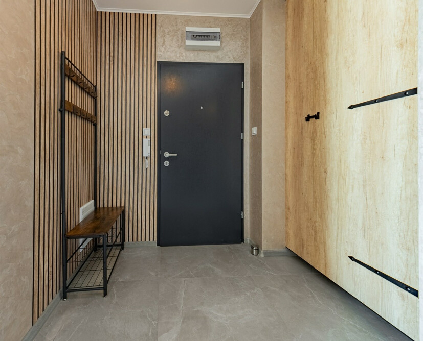 Na sprzedaż 3 pokojowy apartament z miejscem parkingowym w hali garażowej.
 - 8