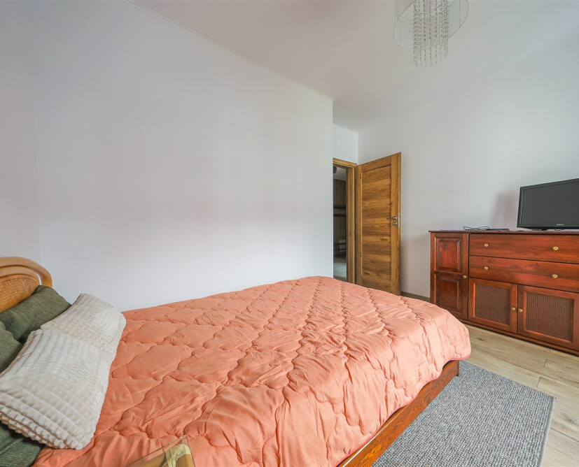 Na sprzedaż 3 pokojowy apartament z miejscem parkingowym w hali garażowej.
 - 11