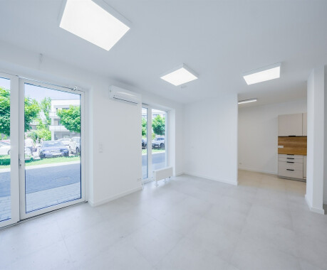 Lokal usługowy 61,60 m2, Centrum miasta, Nowy budynek, ul. Kwiatowa - 3