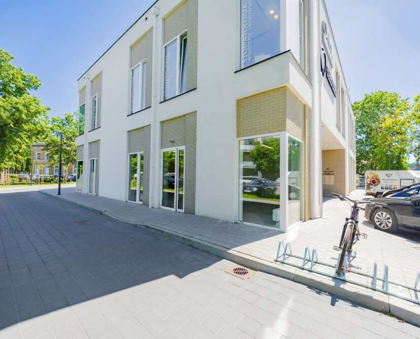 Lokal usługowy 61,60 m2, Centrum miasta, Nowy budynek, ul. Kwiatowa - 1