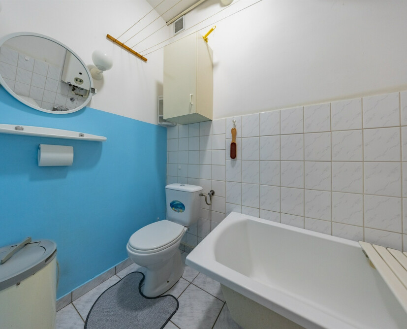2-pokojowe mieszkanie w centrum miasta 45,19 m2, I piętro, duża piwnica - 12