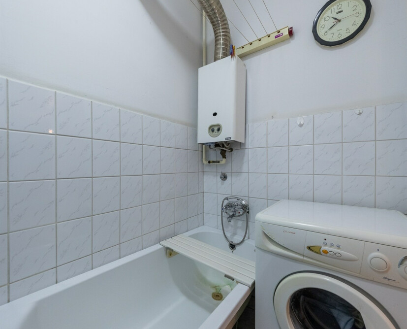 2-pokojowe mieszkanie w centrum miasta 45,19 m2, I piętro, duża piwnica - 13
