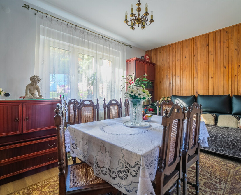 <span style="font-size:14px;"><strong><a href="https://sb360.online/a9f5g1"><span style="color:#000000;">Na sprzedaż dom w Ujściu - z możliwością wynajęcia 2 lokali mieszkalnych</span></a></strong></span> - 10