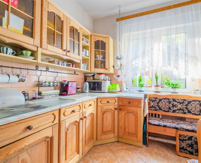 <span style="font-size:14px;"><strong><a href="https://sb360.online/a9f5g1"><span style="color:#000000;">Na sprzedaż dom w Ujściu - z możliwością wynajęcia 2 lokali mieszkalnych</span></a></strong></span> - 13
