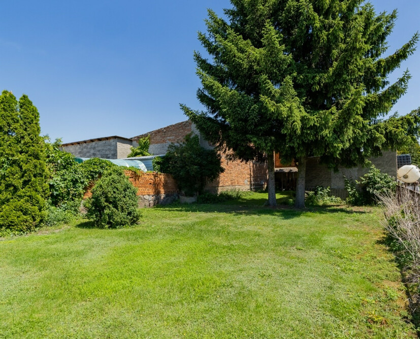 Dom z częścią usługową na sprzedaż | Białośliwie | 270 m² | Działka 1020 m²< - 26