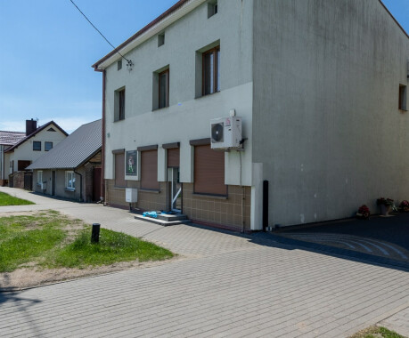 Dom z częścią usługową na sprzedaż | Białośliwie | 270 m² | Działka 1020 m²< - 2