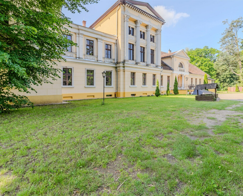 Pałac Jabłonowo na sprzedaż. Obiekt hotelowo - restauracyjny ze stawami. - 29