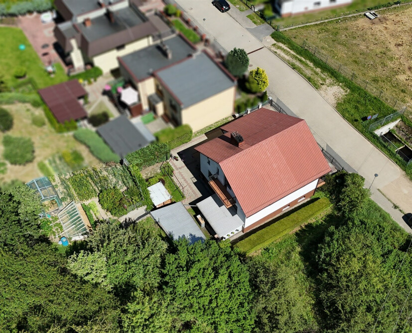 Na sprzedaż dom wolnostojący z garażem w Ujściu - w cichej i zielonej okolicy. - 9