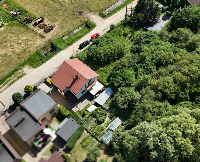Na sprzedaż dom wolnostojący z garażem w Ujściu - w cichej i zielonej okolicy. - 28