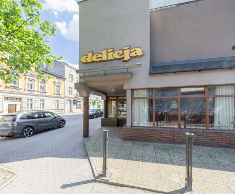 Na sprzedaż obiekt usługowo-handlowy w Pile na Zamościu. - 2